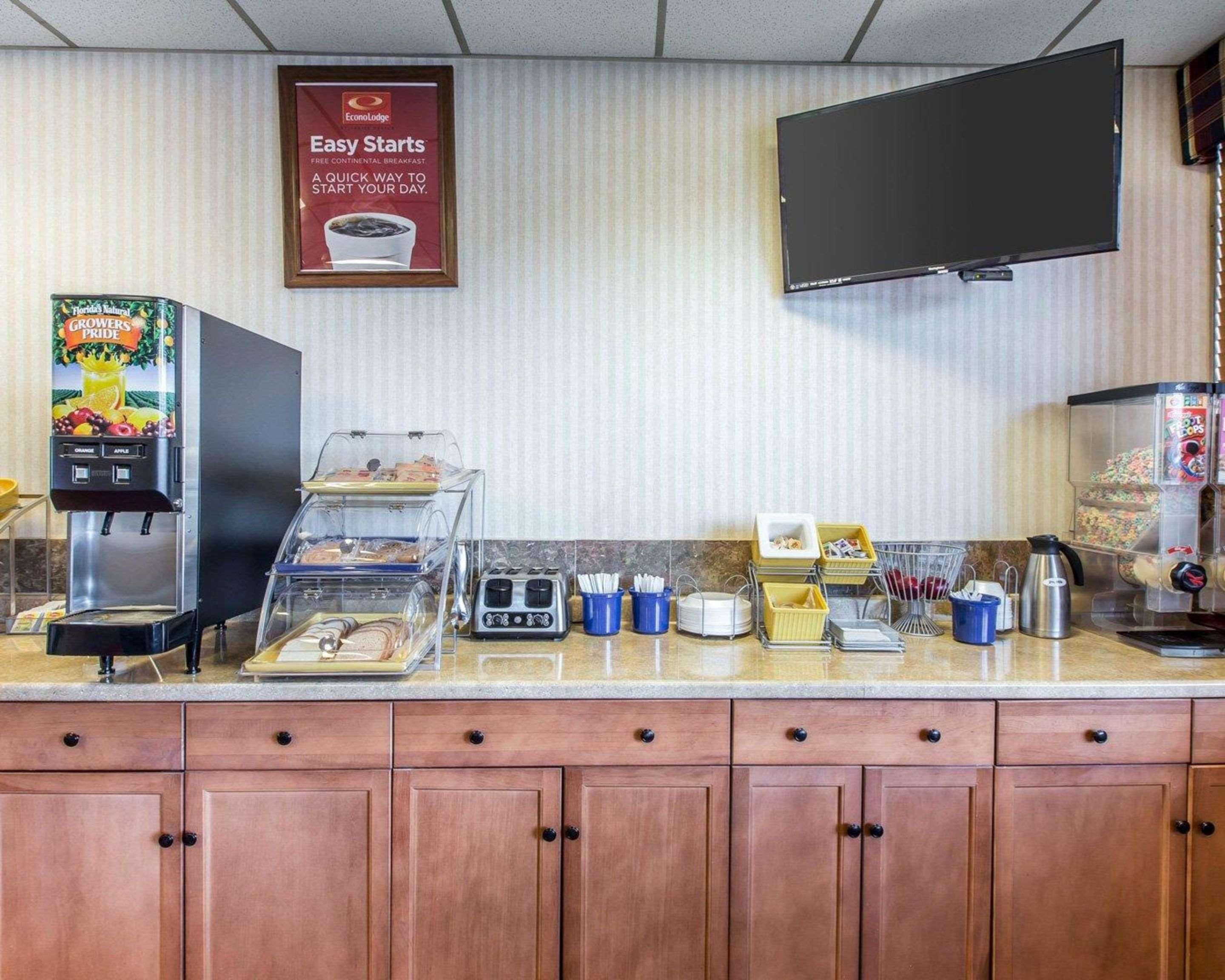 Econo Lodge Calhoun Buitenkant foto