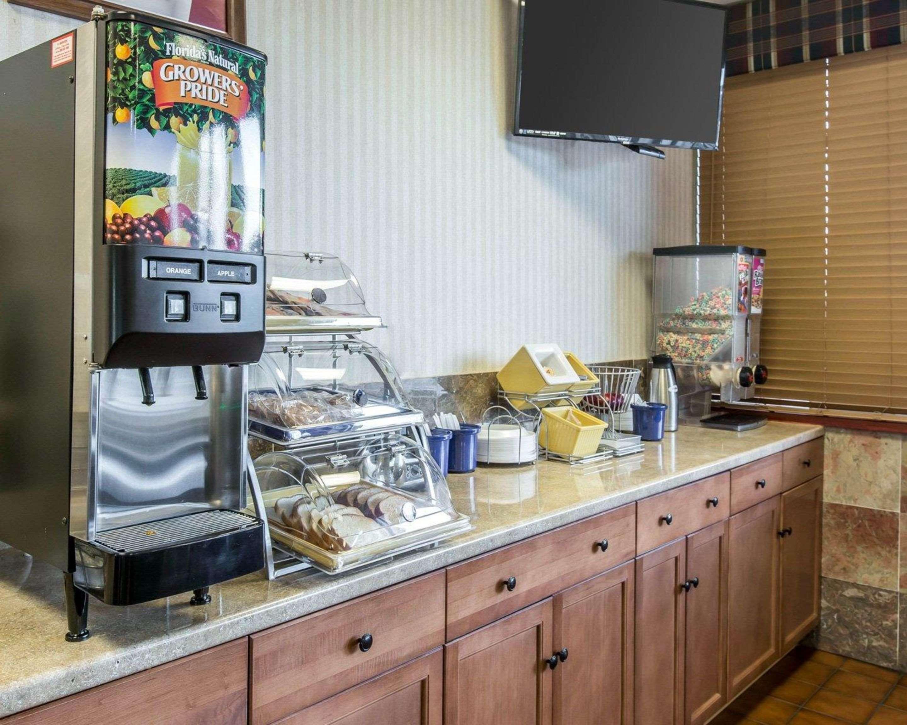 Econo Lodge Calhoun Buitenkant foto