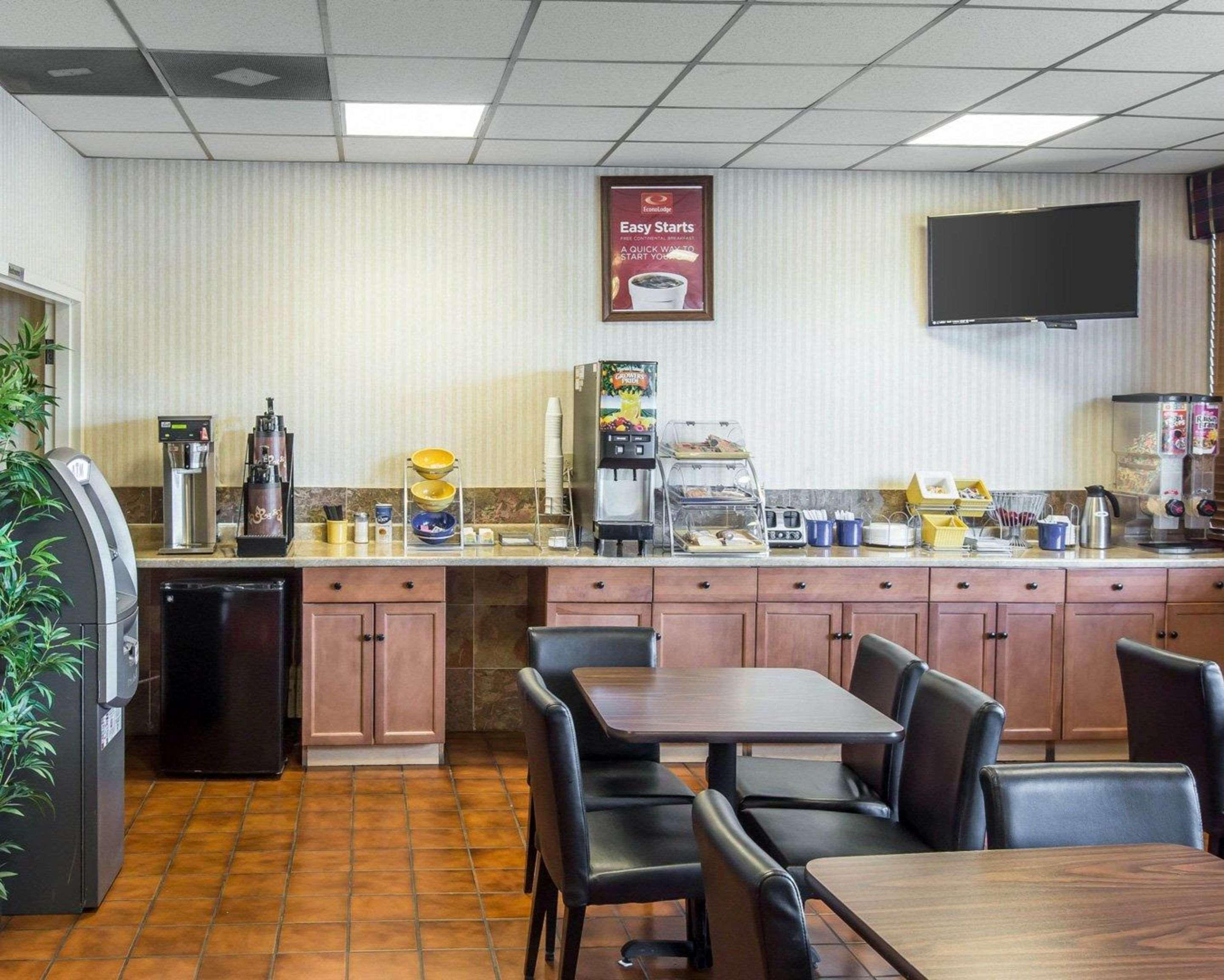 Econo Lodge Calhoun Buitenkant foto
