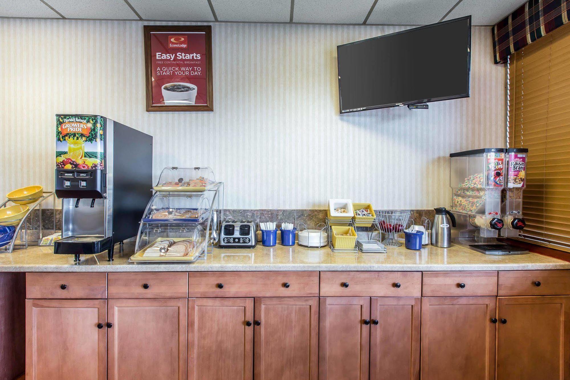 Econo Lodge Calhoun Buitenkant foto